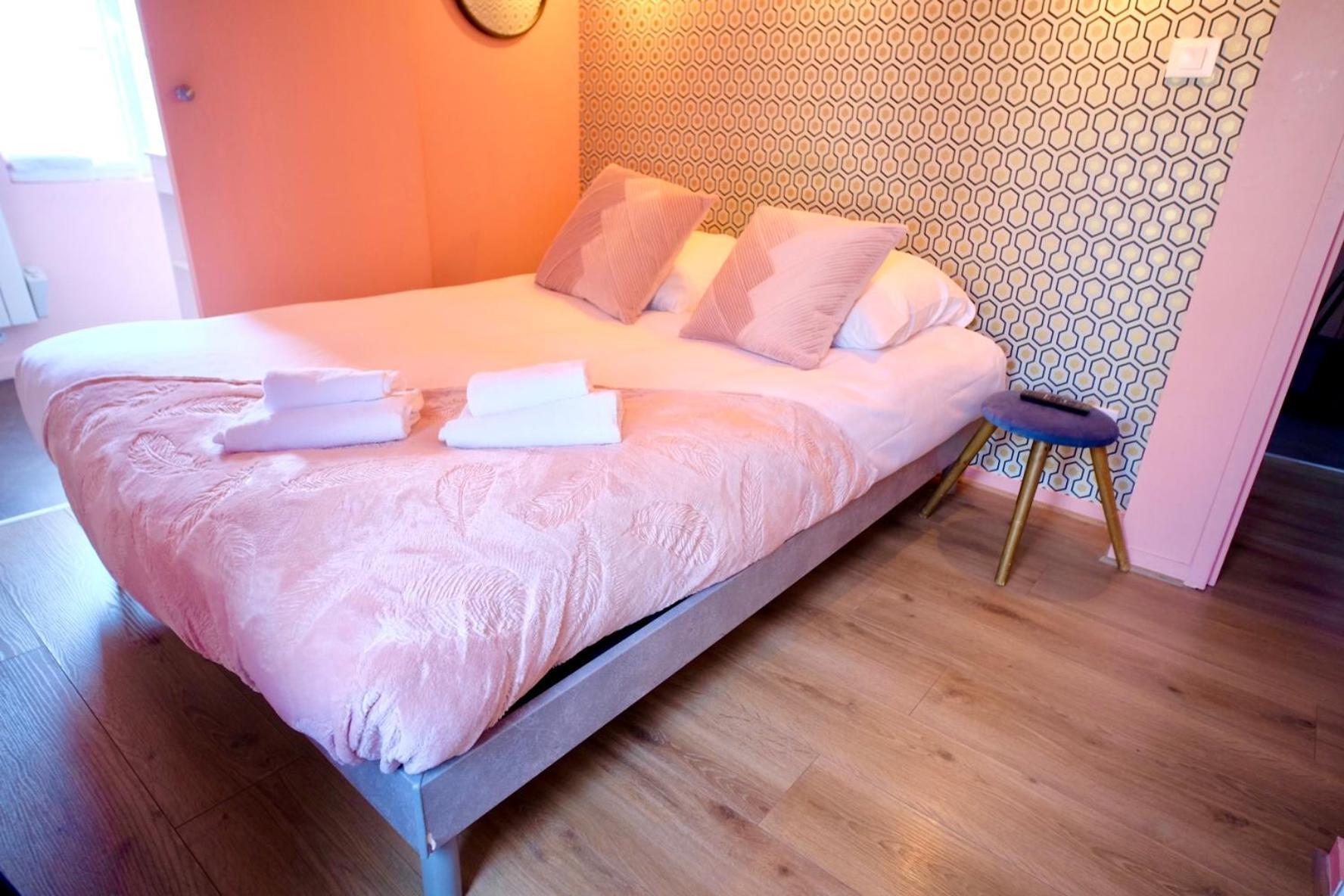 Appartement La Company Des Concierges : La bonbonniere Rose à Caen Extérieur photo