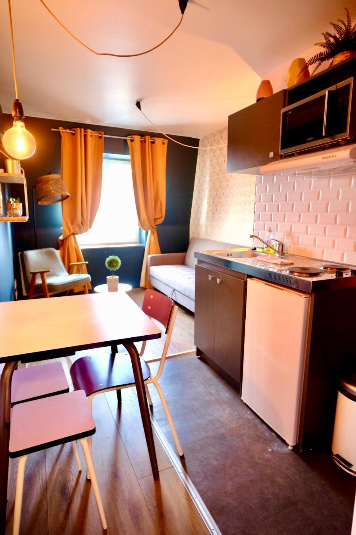 Appartement La Company Des Concierges : La bonbonniere Rose à Caen Extérieur photo